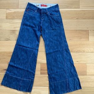 Level 99 wide leg blue jeans size 26